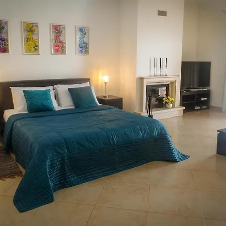 Апартаменты Calm, Cozy Da Lidia Close To Everything *
