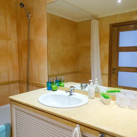 Апартаменты Calm, Cozy Da Lidia Close To Everything